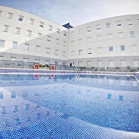 Apartamentos Vertice Sevilla Aljarafe بورموخوس المظهر الخارجي الصورة