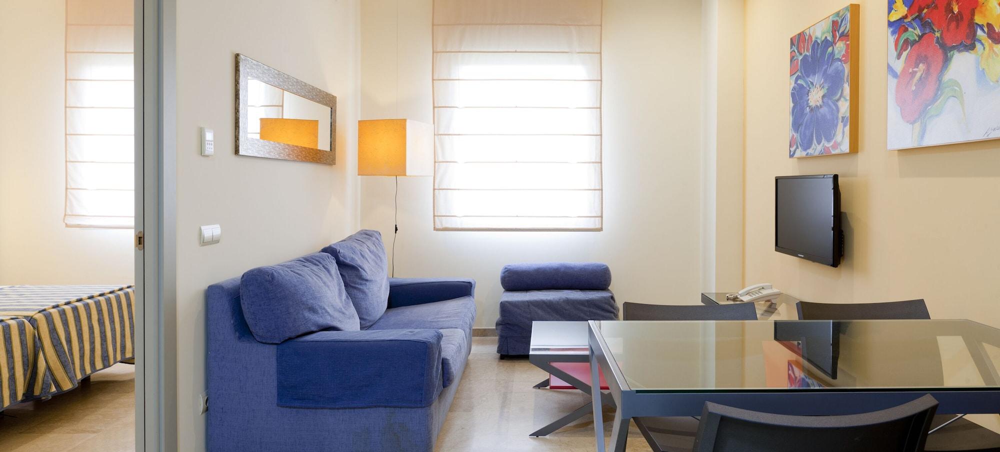 Apartamentos Vertice Sevilla Aljarafe بورموخوس المظهر الخارجي الصورة